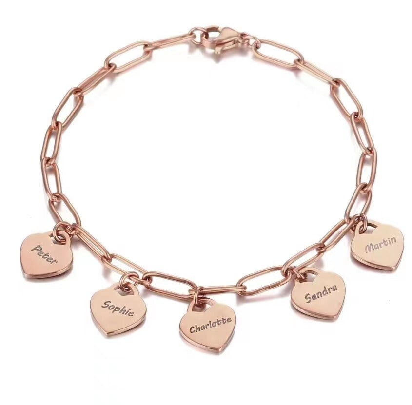 Armband met gepersonaliseerde naam-hart hangers